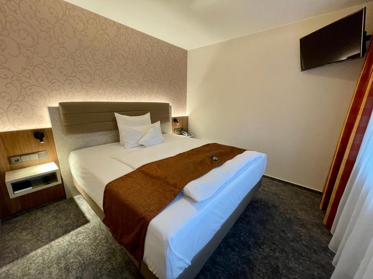 Hotel Merkur Landstuhl Luaran gambar